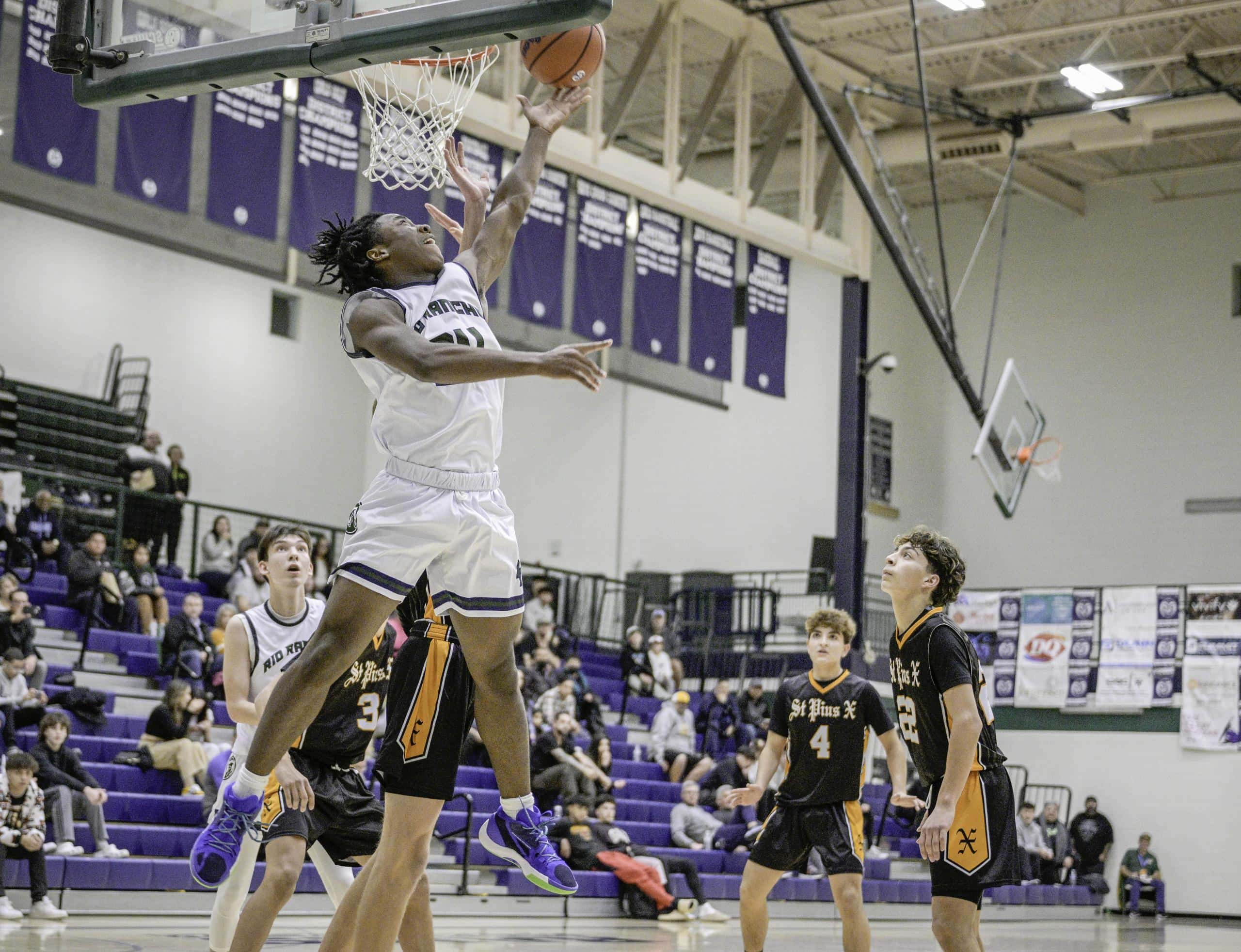 Basketball readiness: Rio Rancho wins title in his own tournament