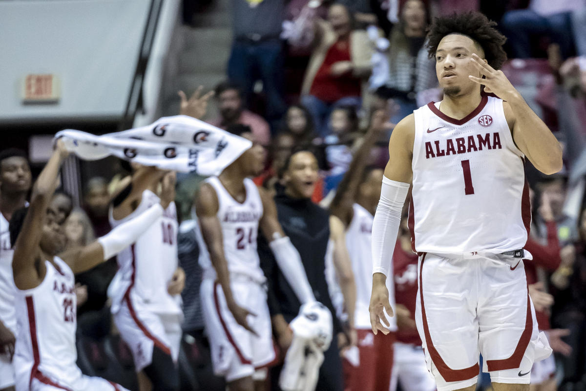 Alabama-Arkansas Show Great Depth In SEC Basketball