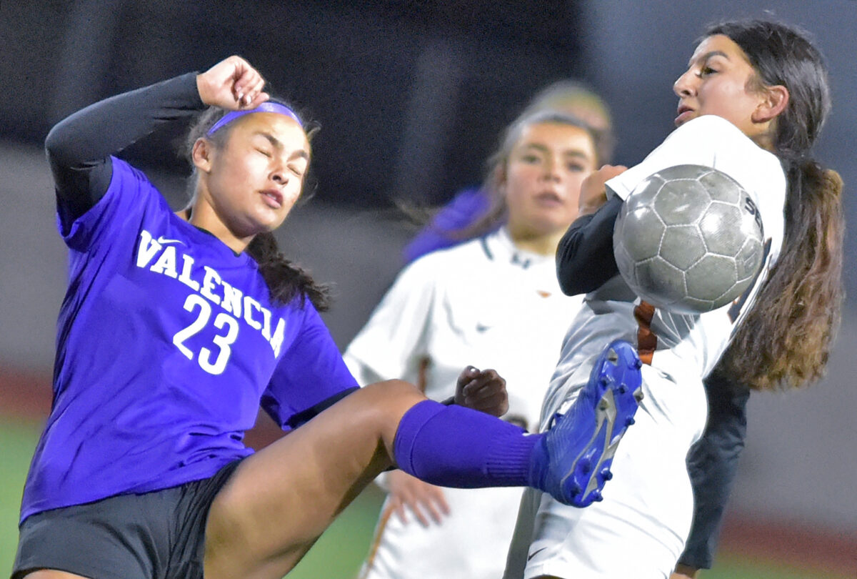 Valencia’s women’s football stays alive, beat Castique