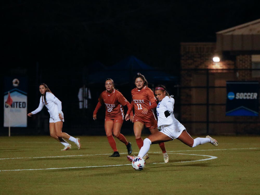 Duke Women’s Soccer Striker Michelle Cooper Wins 2022 MAC Harman Trophy