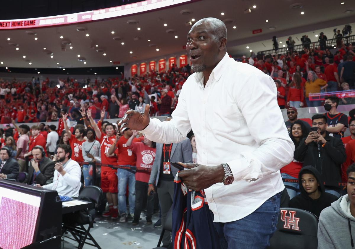 Hakeem Olajuwon reacts to the NBA renaming the Defensive Player of the Year award after him.