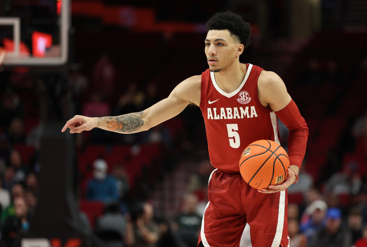 Jarvon adjusting to new role at Alabama Basketball