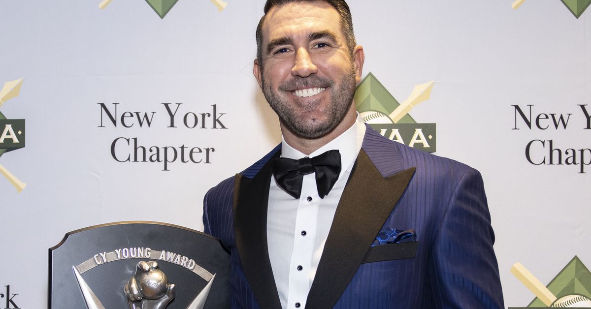 Valuable MLB spelling mistakes at the 2023 Cy Young Awards [PHOTO]