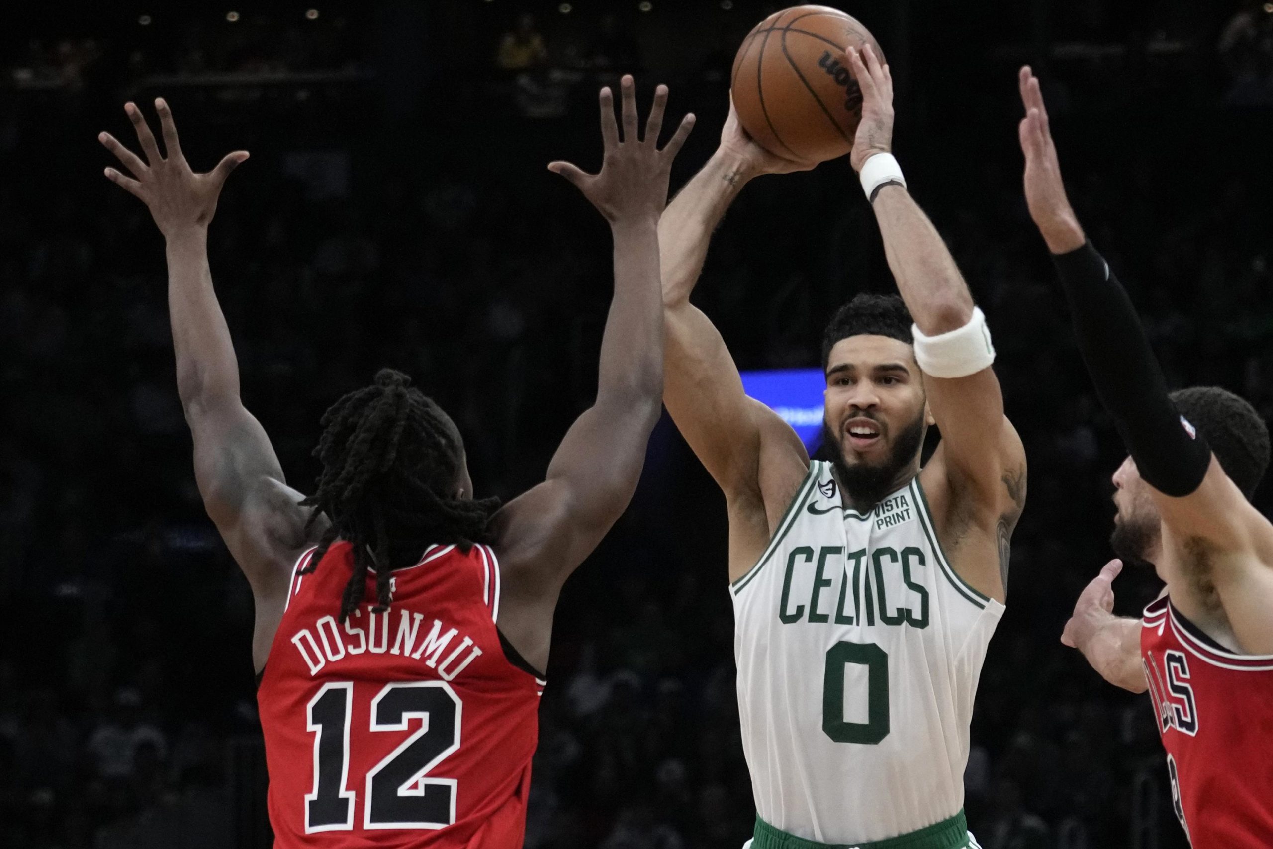 Celtics beat Bulls 107-99, extending NBA record to 29-12