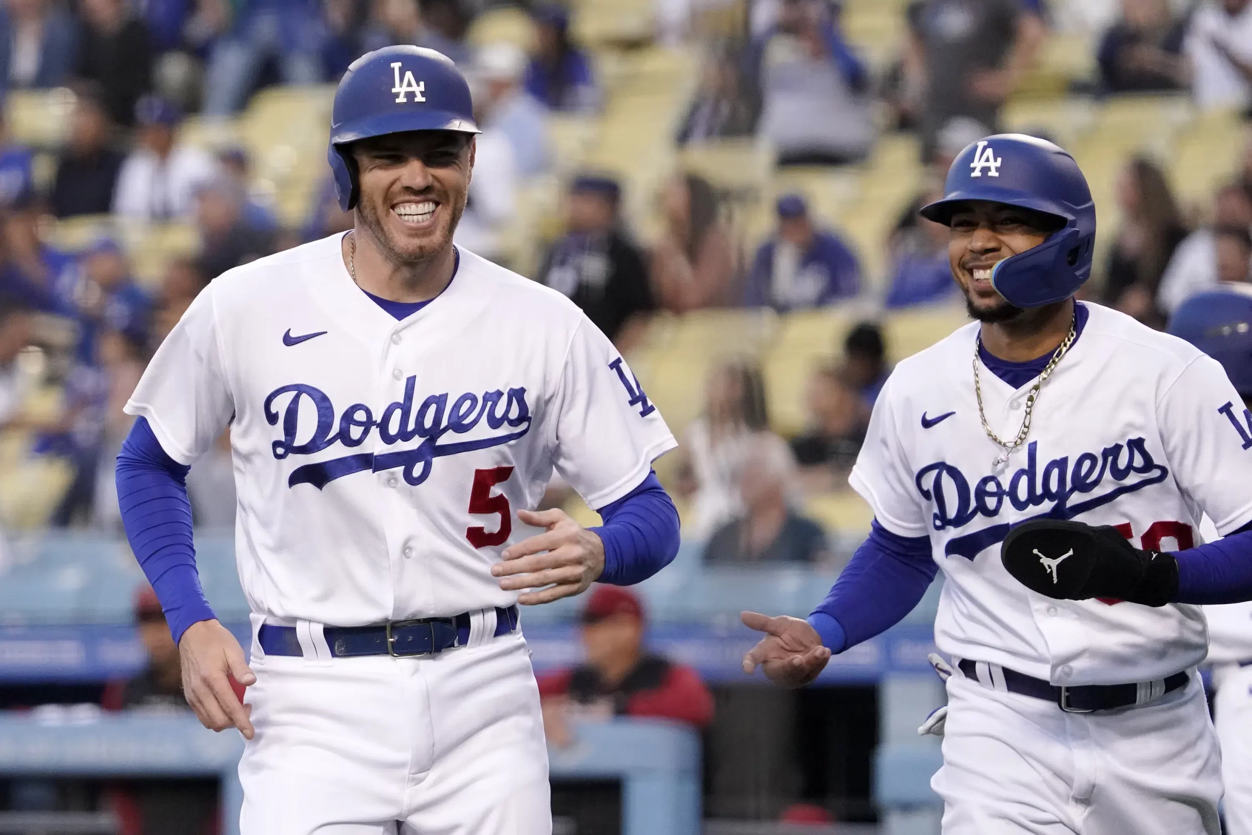 AP Exclusive: Dodgers Tax $32M, MLB Salary Record $4.5B