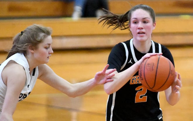 Mallory Odd, Jenna Slates Lead Green Women’s Basketball, Beat McKinley