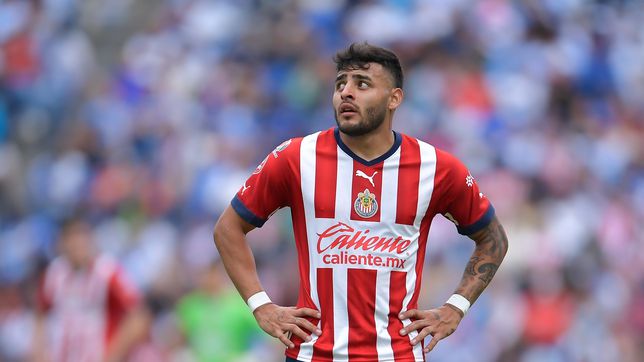 Alexis Vega has no intention of leaving Chivas