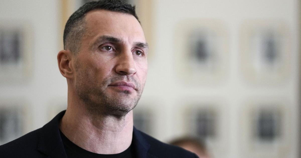 Boxer Klitschko joins the fight against Russia’s Olympic Paz.boxing