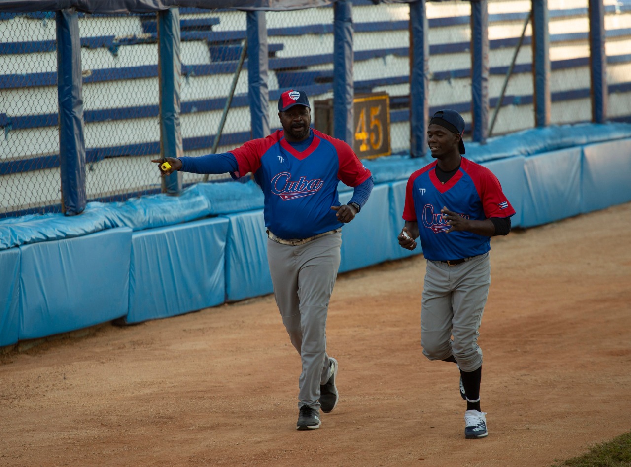 Cuba selects 5 MLB players for World Classic