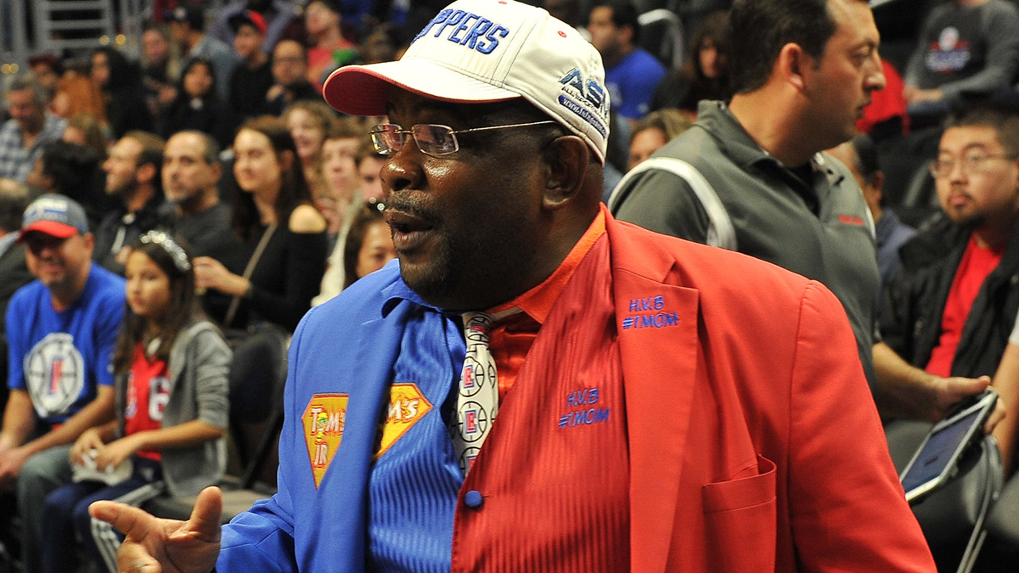 Clipper Darrell backs Clippers despite KO punches in game but still sick