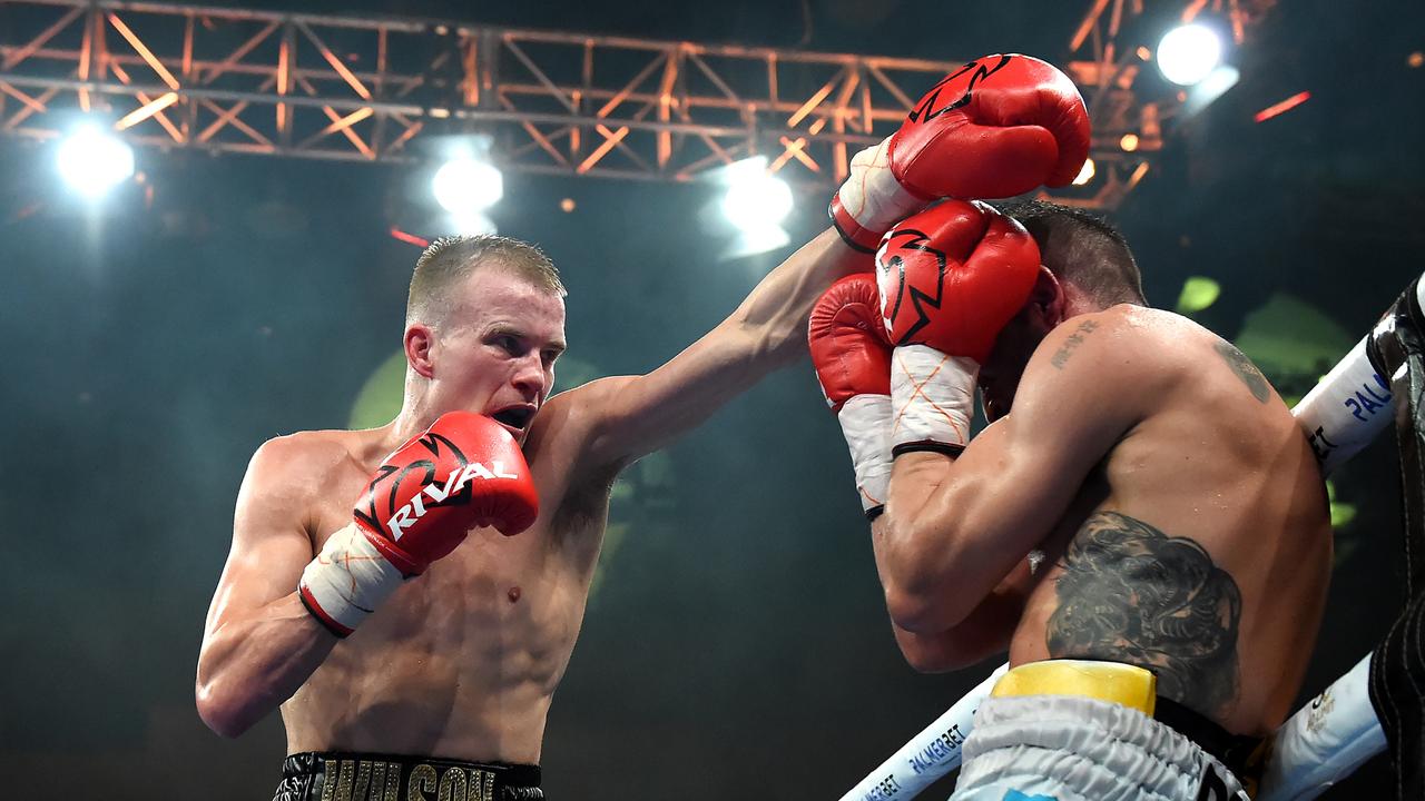 Australian boxer 12,000 km trial to fight for WBO title