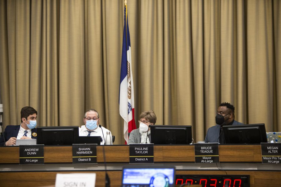 Iowa City Council considers amateur boxing match at liquor store for first time in 10 years