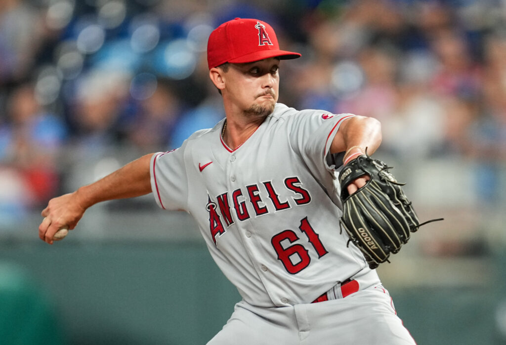 Angels pick Austin Warren