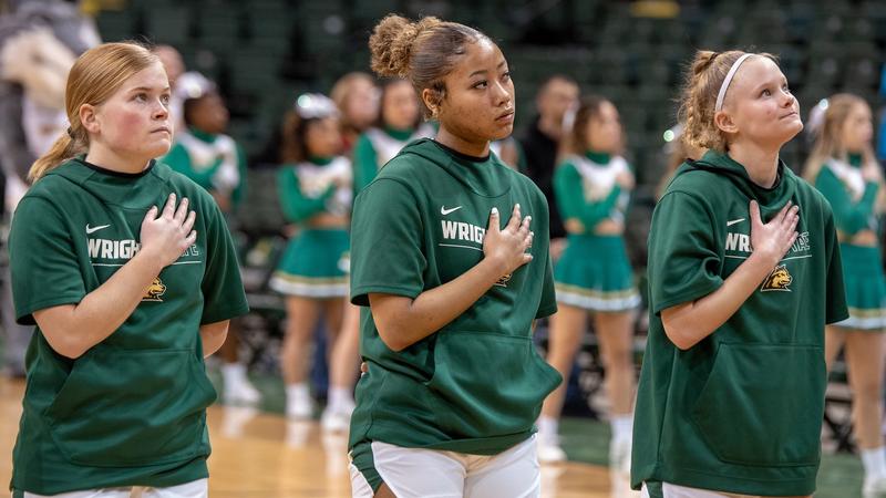 Women’s basketball continues conference play at home