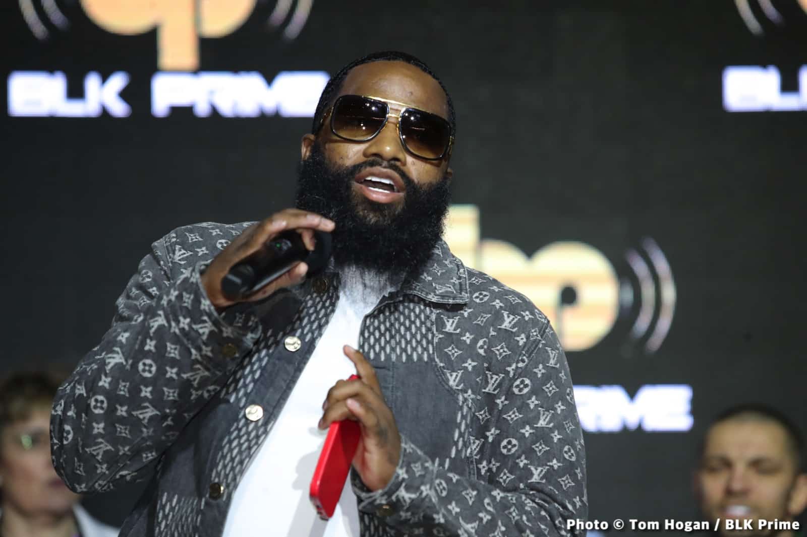 Adrian Broner says Tank Davis could make Mayweather-style money