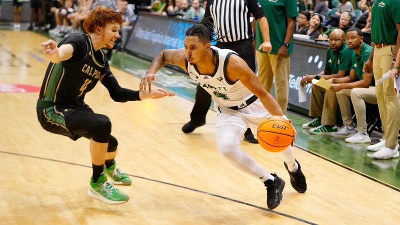 Defense leads men’s basketball to 6th straight win