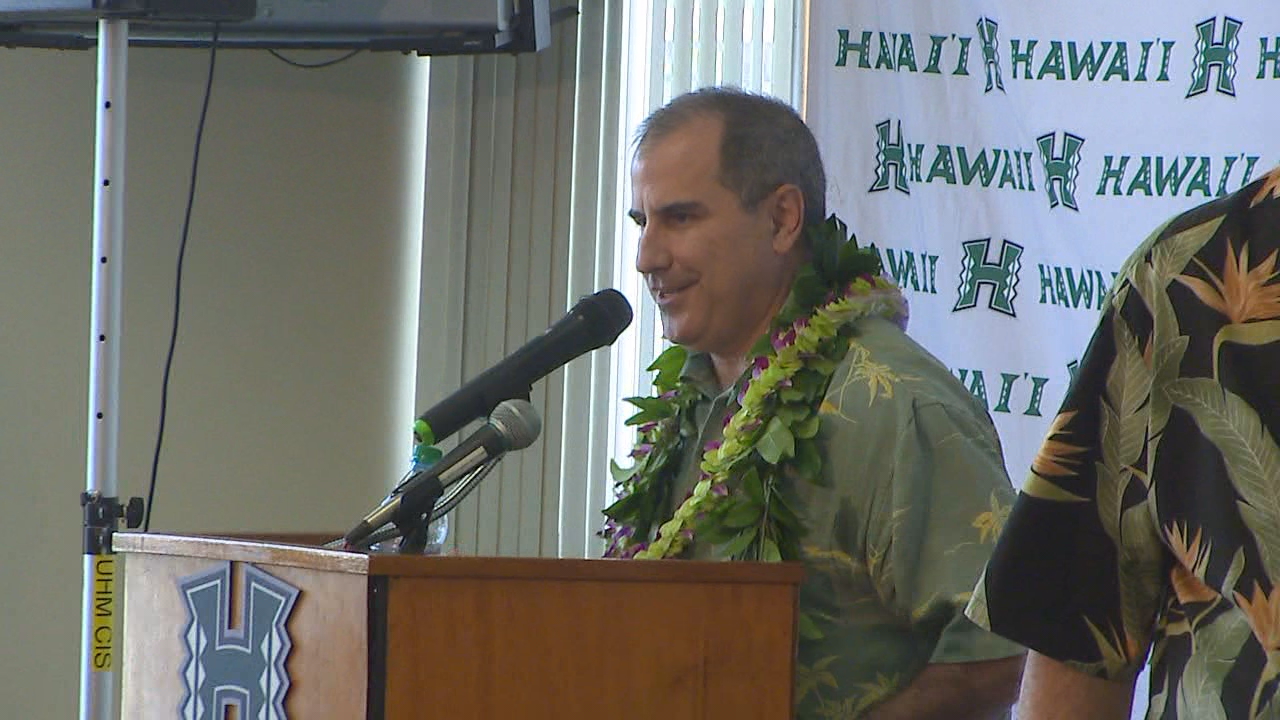 UH Sports enters new era with resignation of AD Matlin