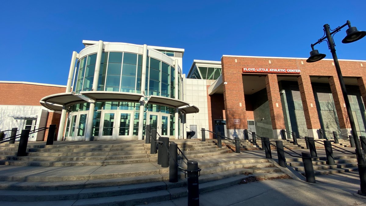 Fight breaks out between players at New Haven high school basketball game – NBC Connecticut