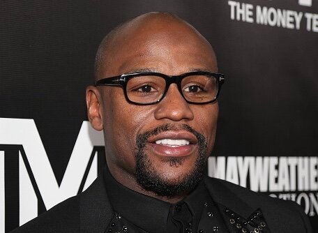 Boxing icon Floyd Mayweather swoons crowd, calls himself ‘strong black woman’ at movie premiere