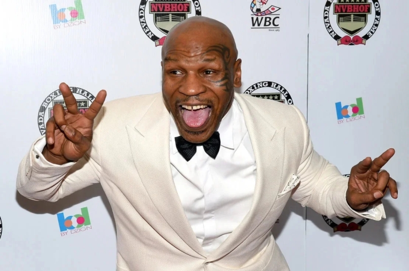 Mike Tyson Tagged ‘Party Knight’ By WWE Legend, Fans React