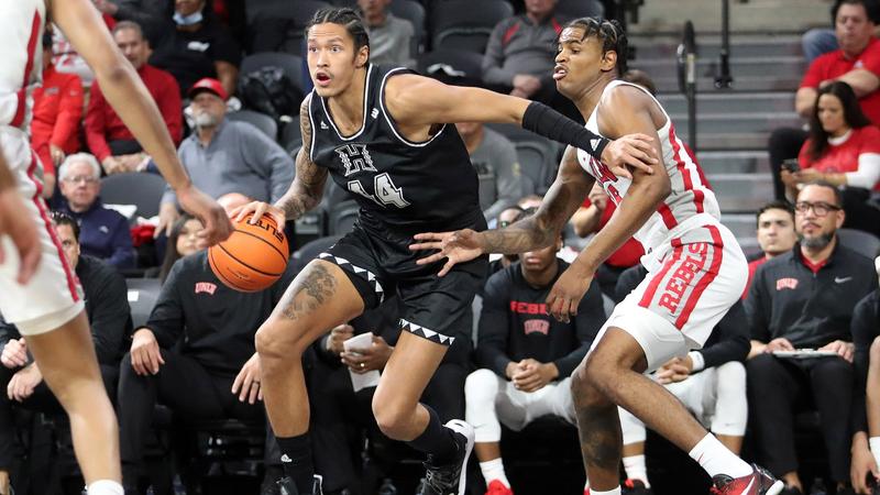 Men’s basketball to face UC Irvine in road showdown