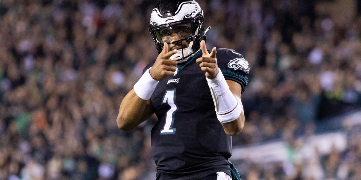 Eagles inactive: Jalen Hurts officially back in Week 18