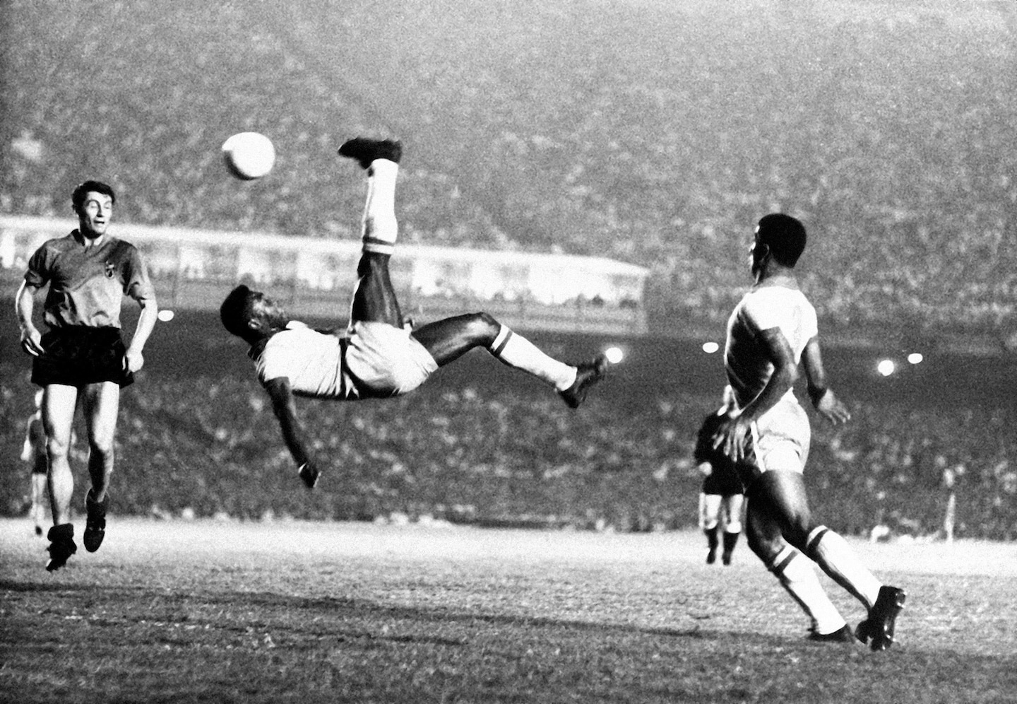 Pele revolutionized football, but it didn’t make him a revolutionary figure