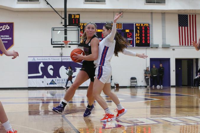 UNI women’s basketball overcomes second half press with win over Evansville