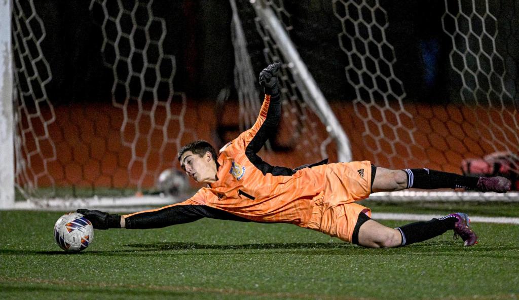 Tustin Boys Soccer tie with Valencia, retain top spot in Empire League – Orange County Register