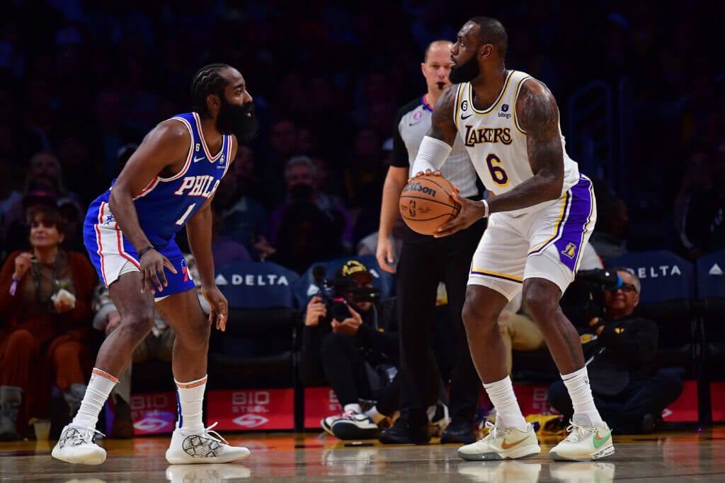 LeBron James joins Kareem Abdul-Jabbar as only 38,000 career points in NBA history