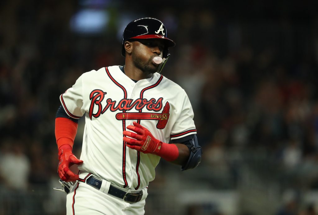 Braves agree minor league deal with Adini Hechavarria, Magnelis Sierra