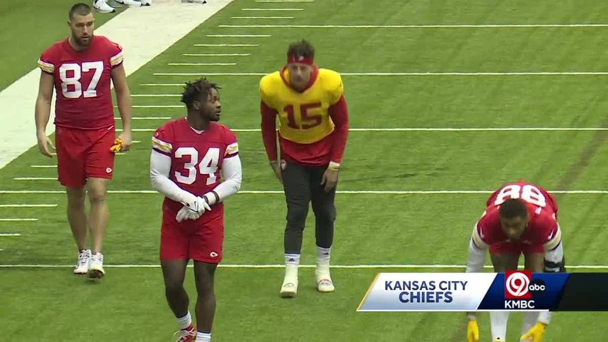 Mahomes ankle injury affects Chiefs vs. Bengals sports bets