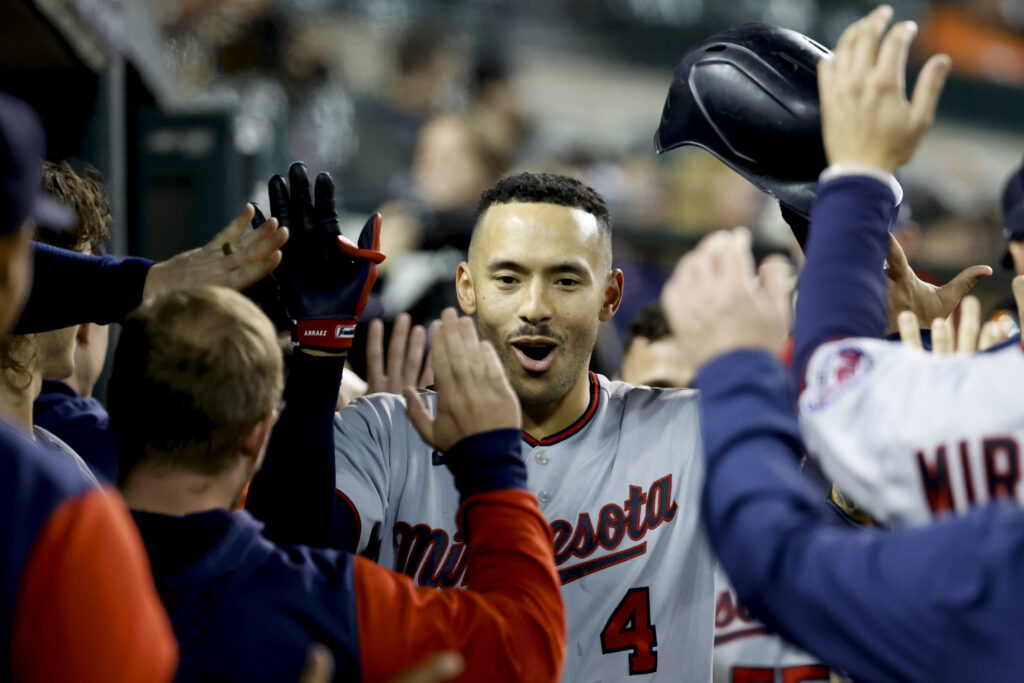 Twins, Carlos Correa reach new deal