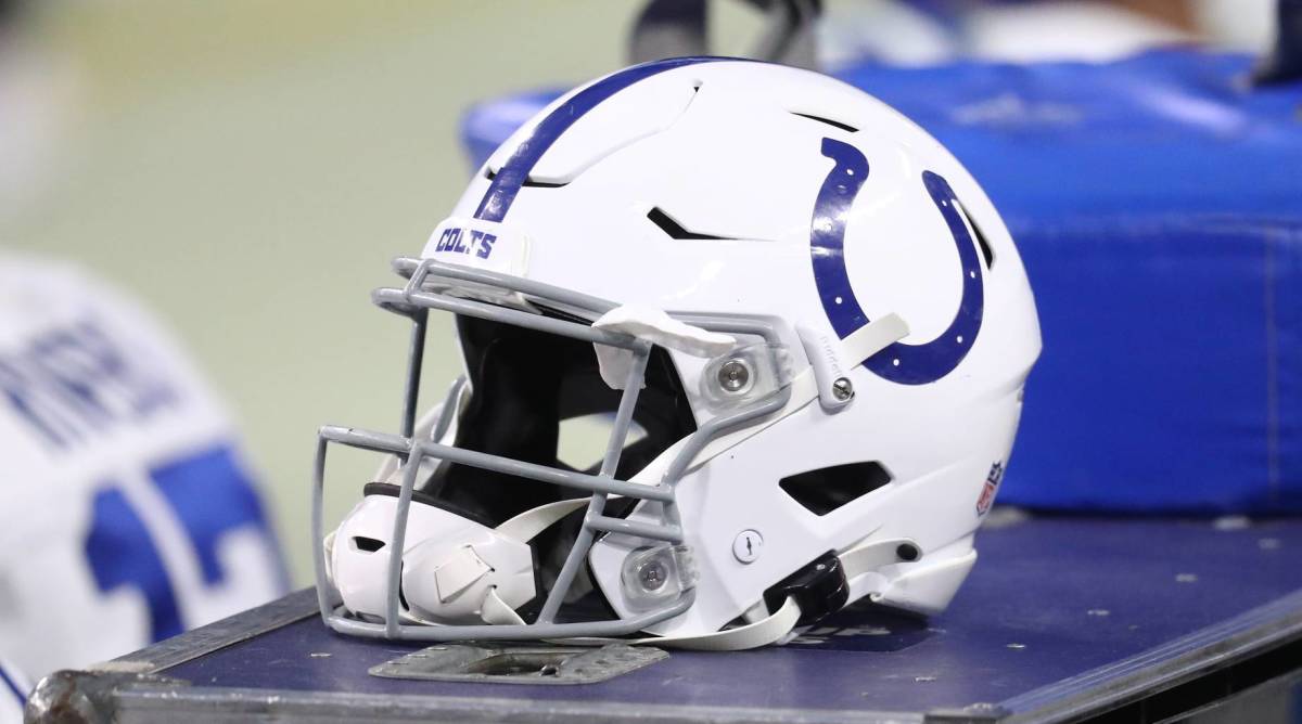 Colts request interviews with four NFL assistants, per report