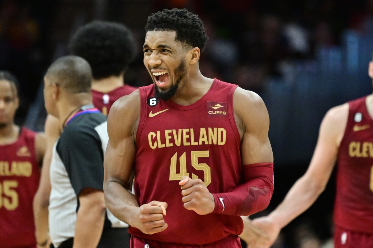 Cavaliers guard Donovan Mitchell scores 71 against Bulls