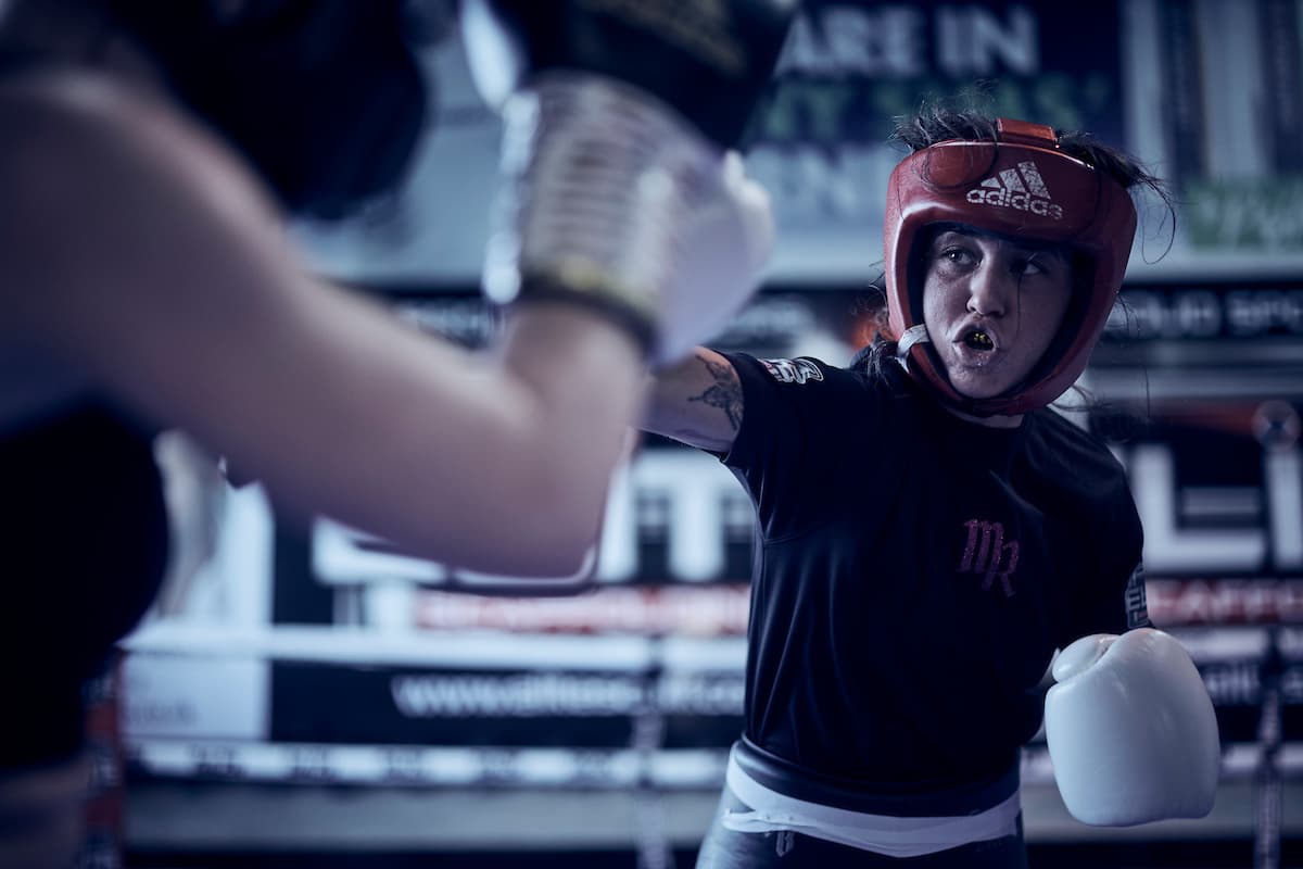 Maisie Rose Courtney signs with Matchroom Boxing