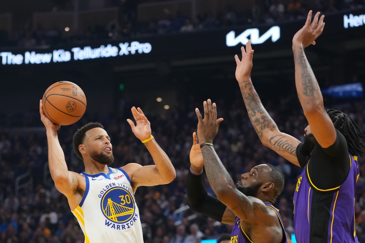 Lakers News: Stephen Curry overtakes LeBron James as NBA’s best-selling jersey – All Lakers