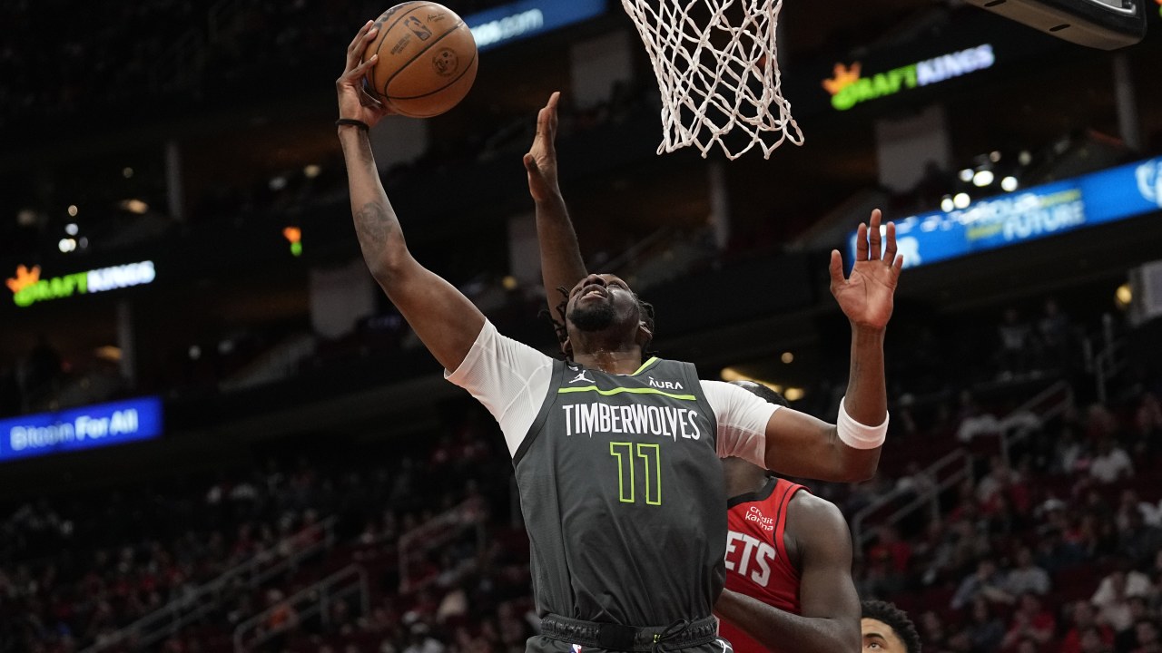 Russell and Edwards help Timberwolves beat Rockets 104-96