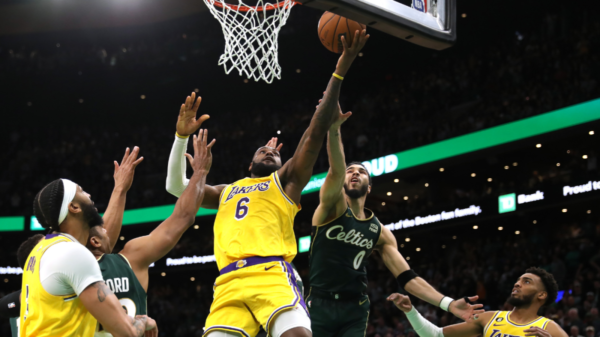 LeBron James, Lakers get robbed in Boston, but Durbin Hamm’s late game coaching sets them up (again)