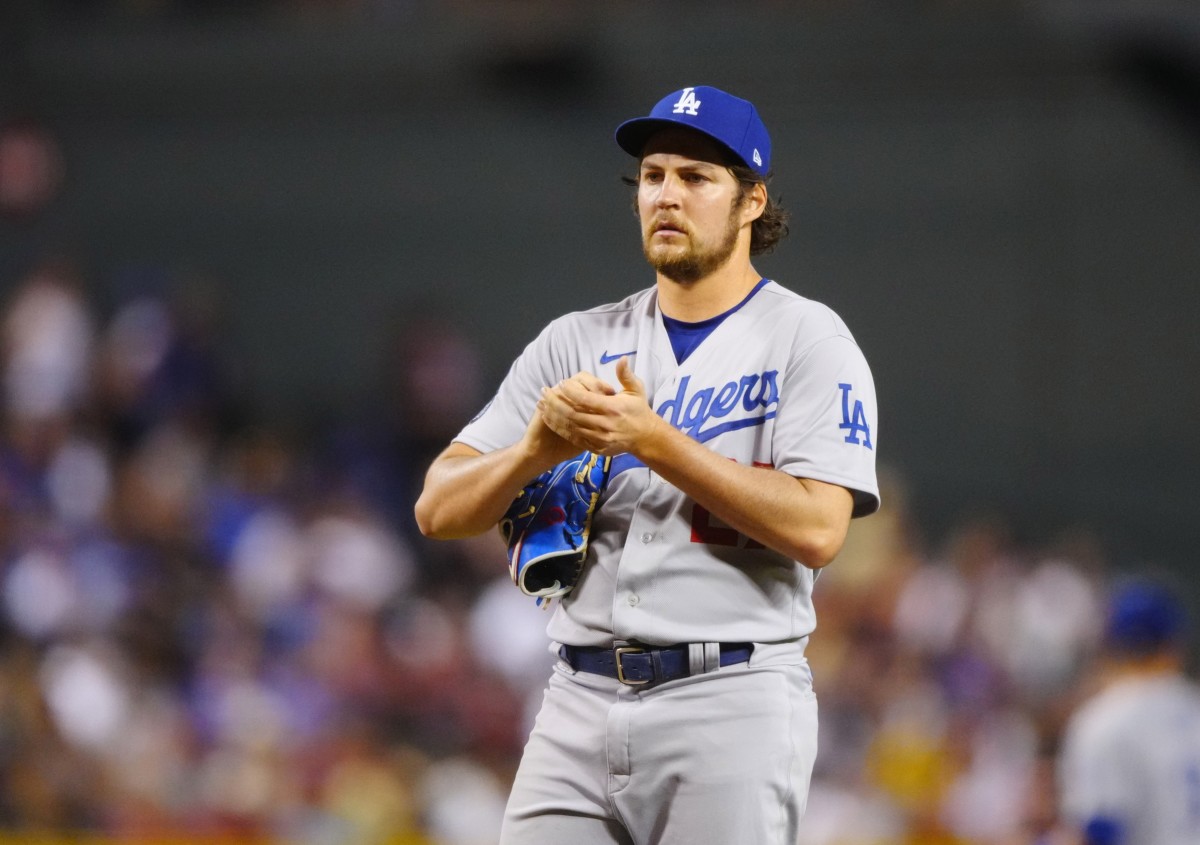 Dodgers: Former MLB Infielder Discusses Bauer’s Future in Baseball – Inside the Dodgers