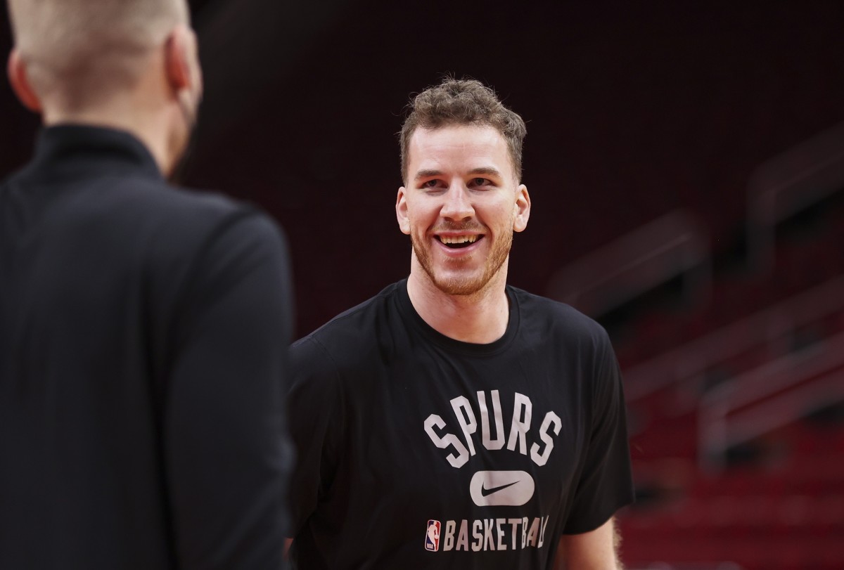 NBA trade rumors: Jakob Poeltl of San Antonio Spurs – 5 destinations for Los Angeles Lakers? Golden State Warriors?