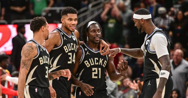 Milwaukee Bucks pros and cons in 2022