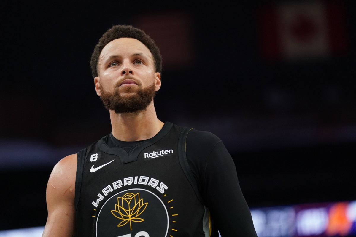 Stephen Curry makes NBA history on Sunday