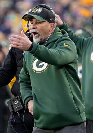 Aaron Rodgers says Rich Visatcha should get NFL head coach job