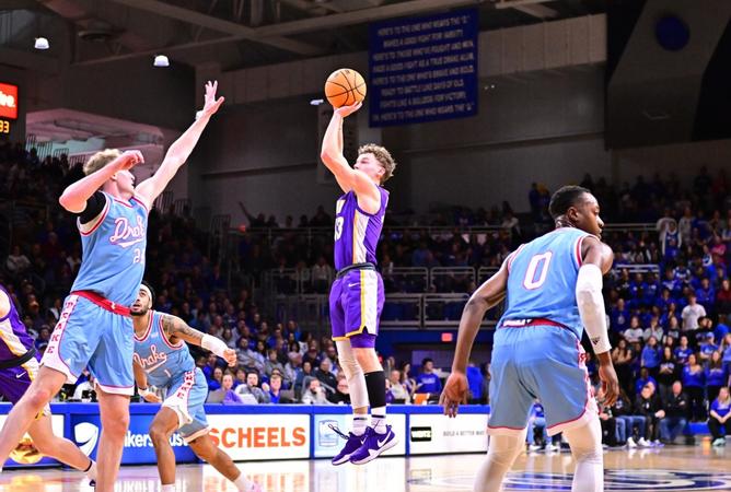 Panther Men’s Basketball Drops Double OT Thriller to Bulldogs, 88-81