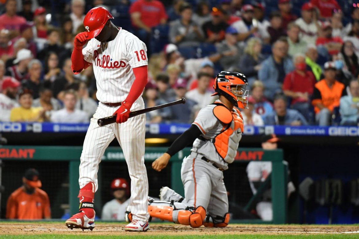 Final Showdown: Phillies and Orioles Clash in Playoff Atmosphere