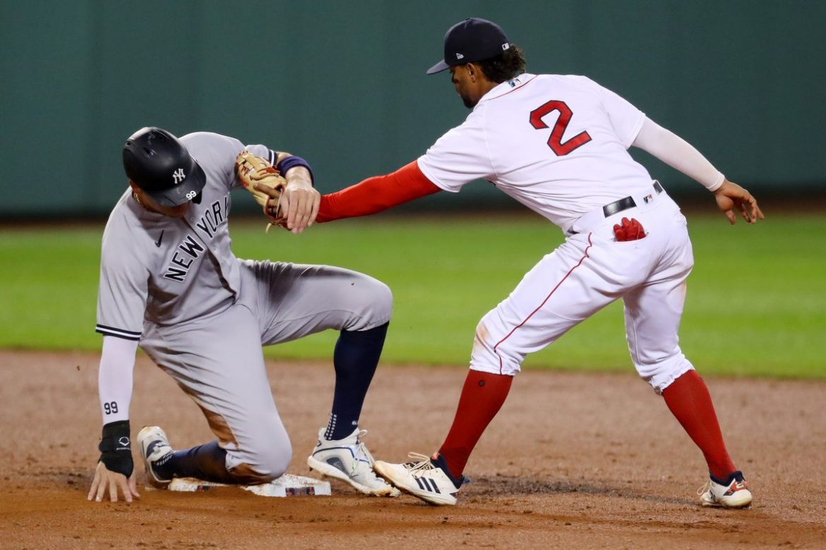 Clash of Titans: Red Sox and Yankees Battle for Bragging Rights