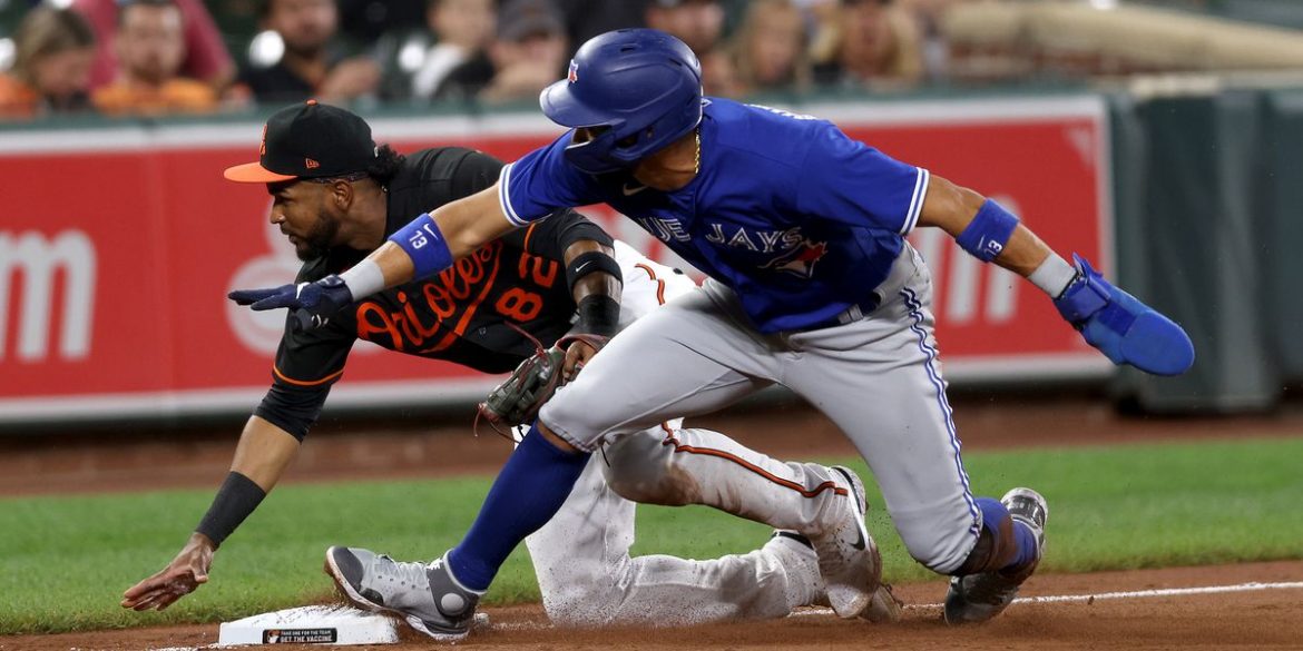 Orioles vs. Blue Jays: A Duel of Bats and Arms in Baltimore’s Summer Night