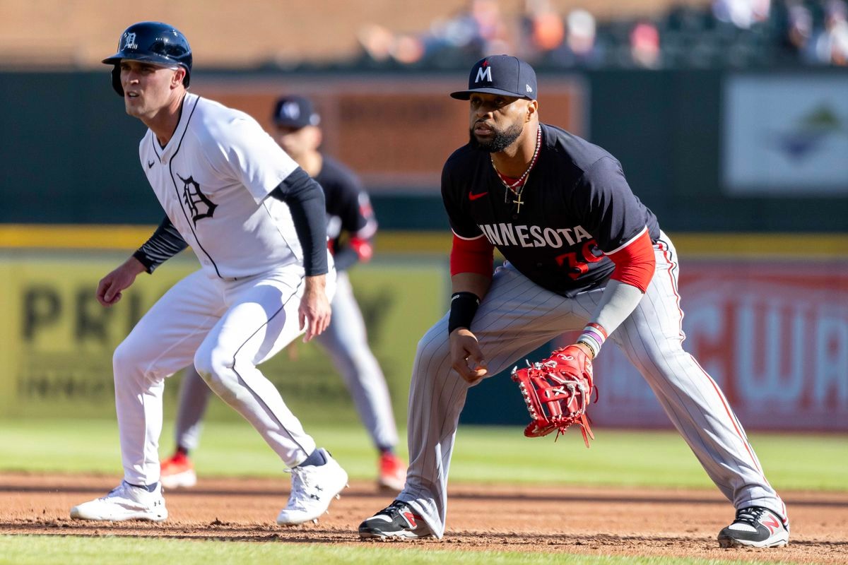 Twins Aim to Extend Lead Over Tigers