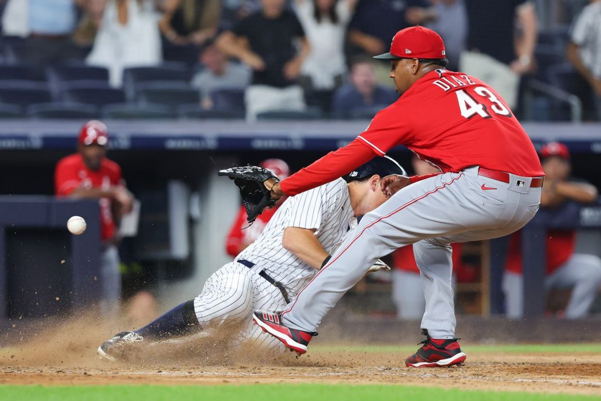 Yankees vs. Reds: A Bronx Bomber Barrage or a Cincinnati Comeback?